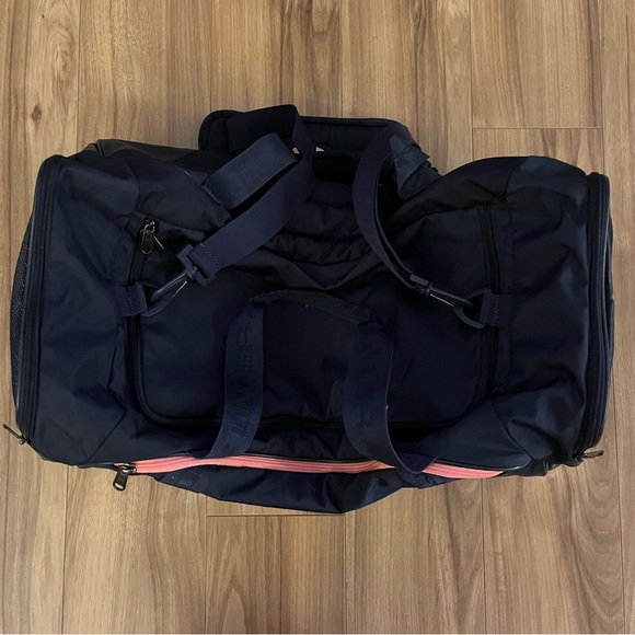 Under Armour Duffle Bag - Picture 8 of 9